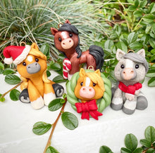 Load image into Gallery viewer, Custom Horse Sculptures